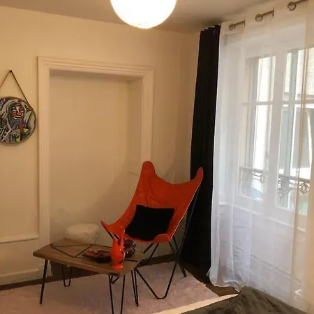 Apartament Le De La Cour Des Arts Saint-Die-des-Vosges