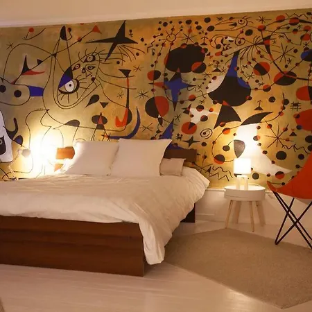 Le De La Cour Des Arts Apartment *
